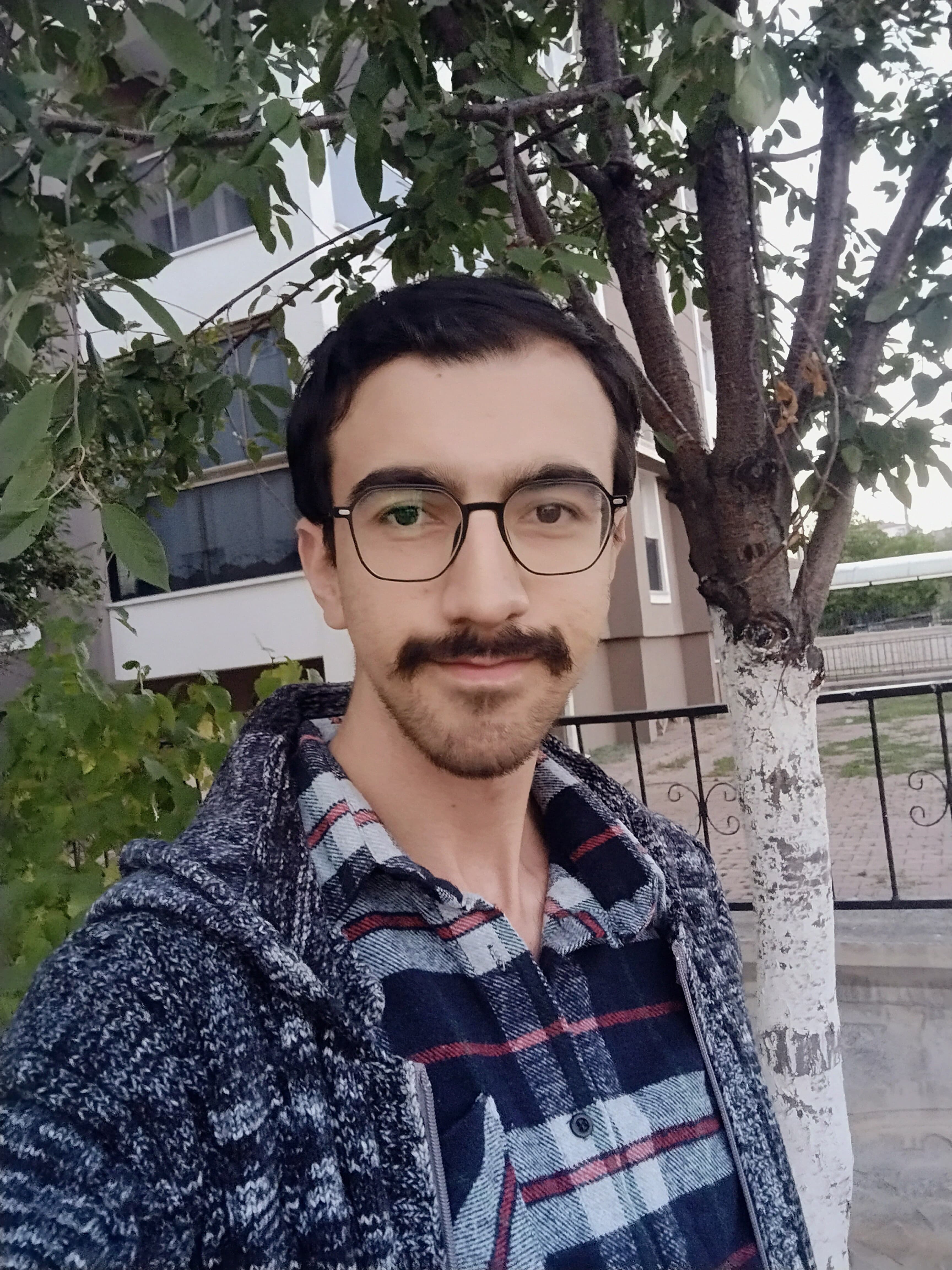 Ömer ÜN
