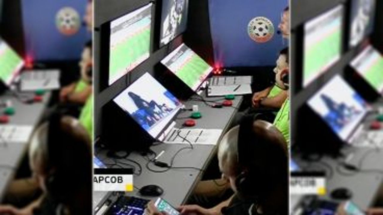 VAR odasında skandal görüntü! Bir anda ekrana gelince yakalandı! 3