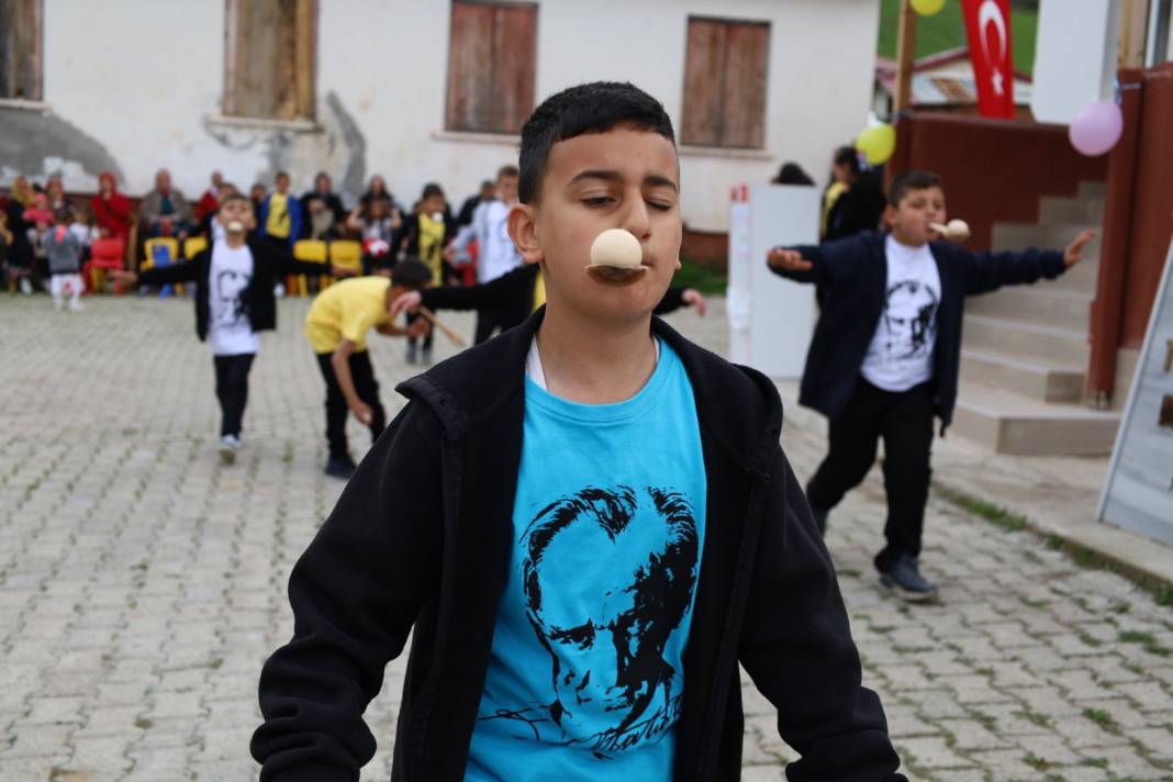 Koyulhisar'da 23 Nisan coşkusu 2