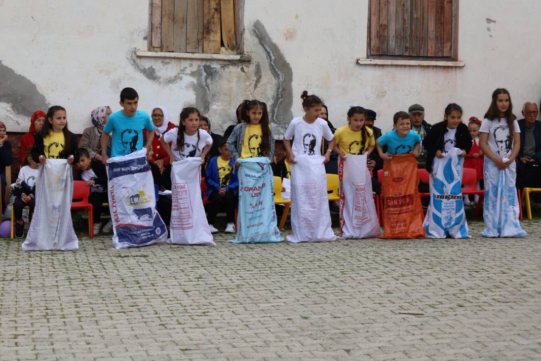 Koyulhisar'da 23 Nisan coşkusu 6