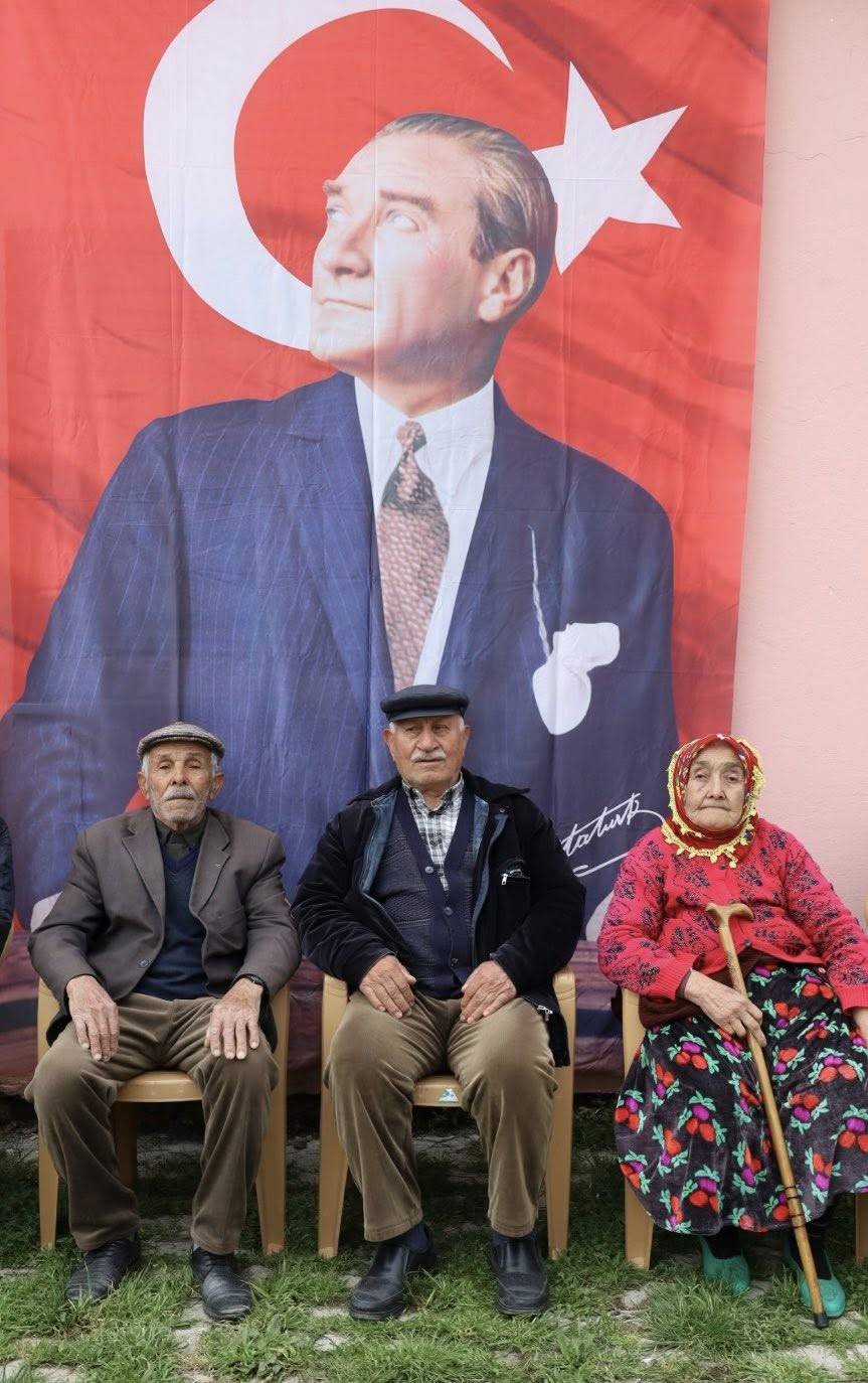 Koyulhisar'da 23 Nisan coşkusu 1