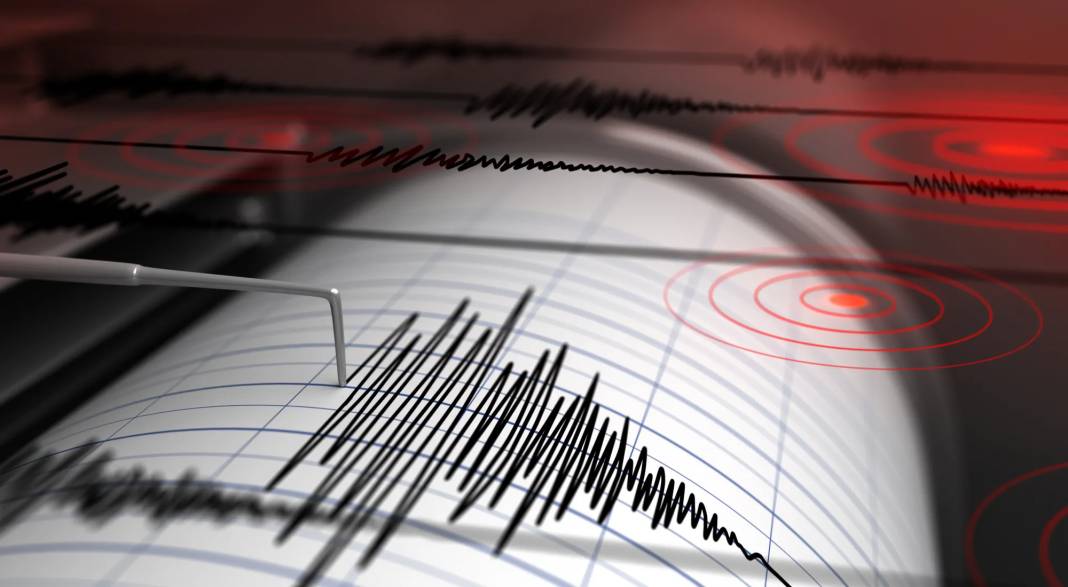 İzmir Bergama ve Sivas Yıldızeli'de Deprem! 1