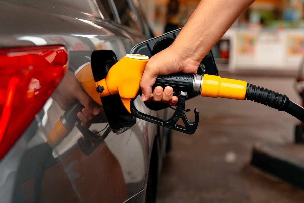 Depoları fulleyin: Benzine tek seferde 12,48 TL zam kapıda!