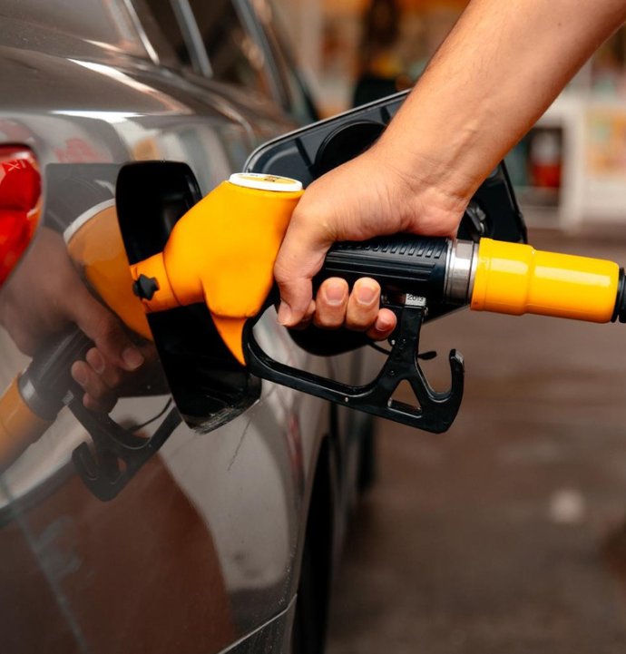 Depoları fulleyin: Benzine tek seferde 12,48 TL zam kapıda!