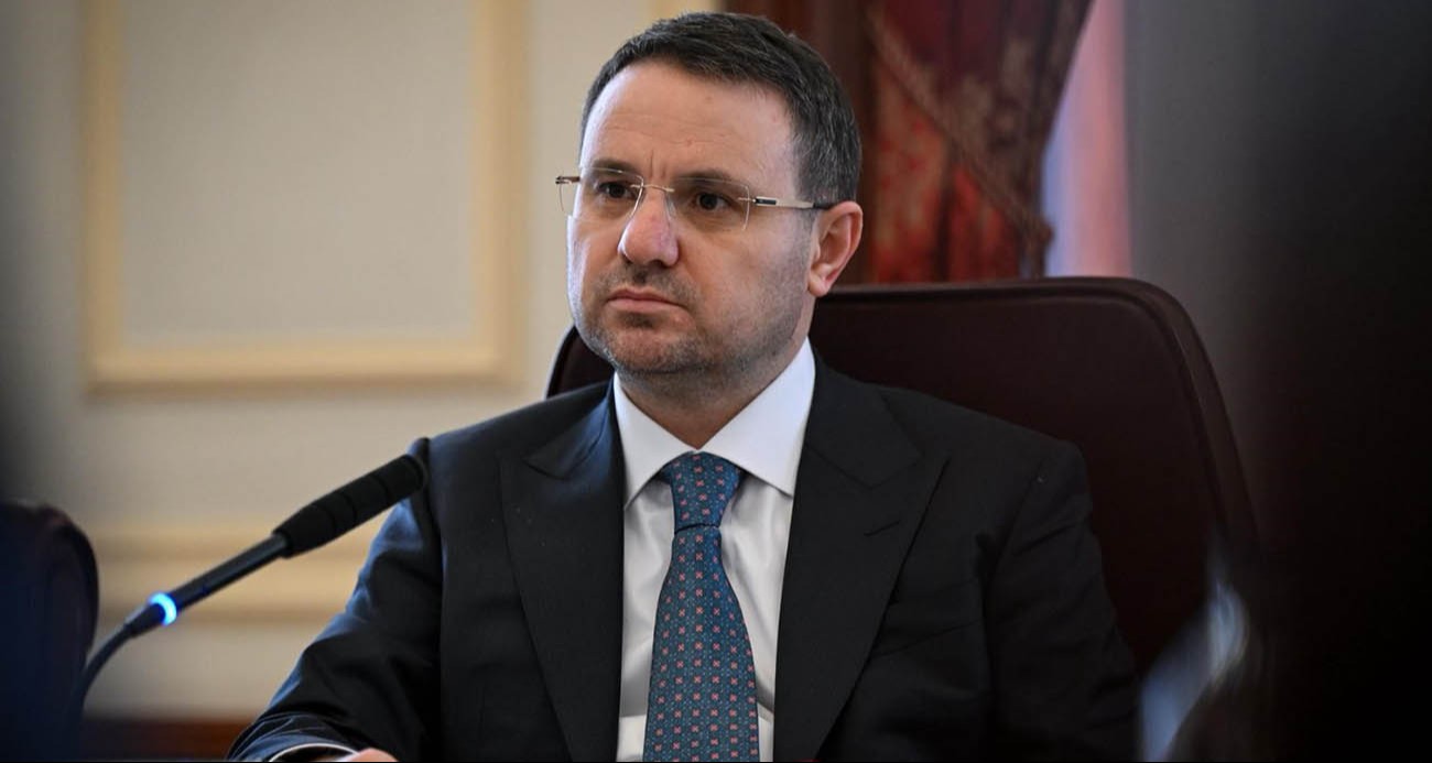 Bakan Gürlek: "Fon soruşturmalarında 34 şüpheli hakkında arama, el koyma ve gözaltı kararı verilmiştir"