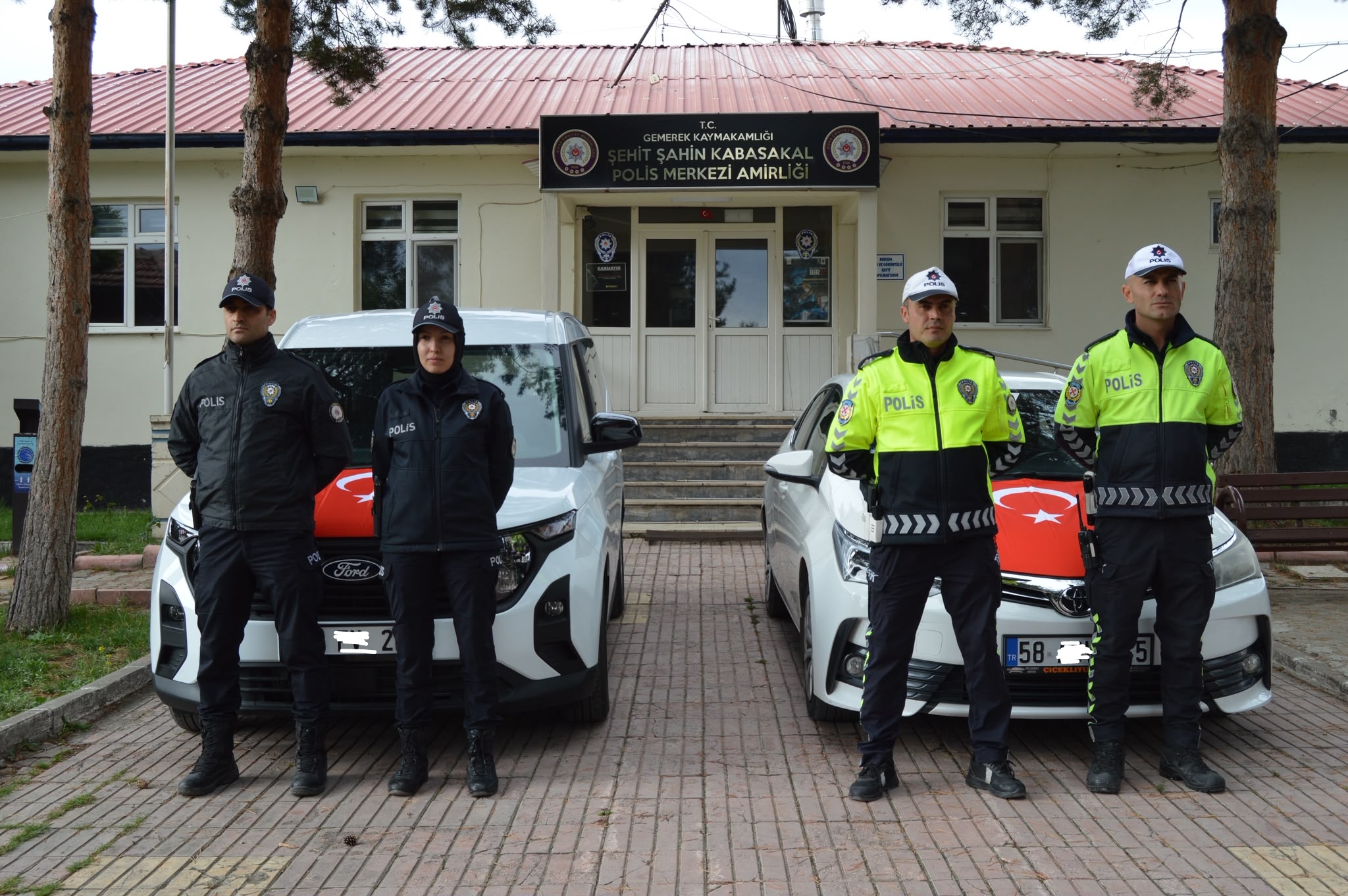 Gemerek İlçe Emniyet Müdürlüğüne 2 araç kazandırıldı