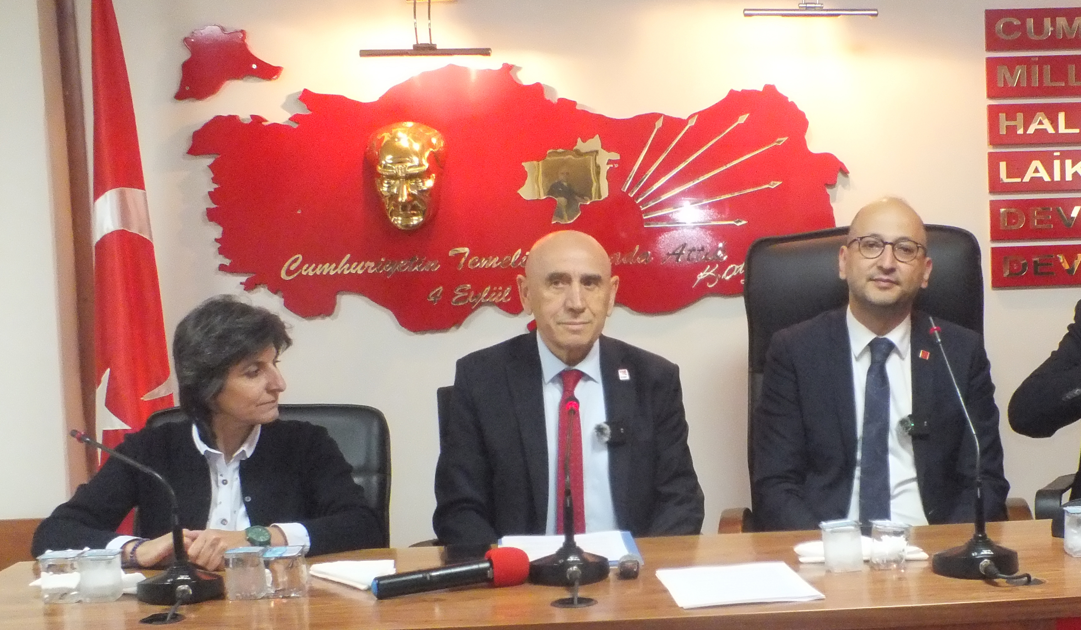 CHP Genel Başkan Yardımcısı Kaya, Sivas'ta partililerle bir araya geldi