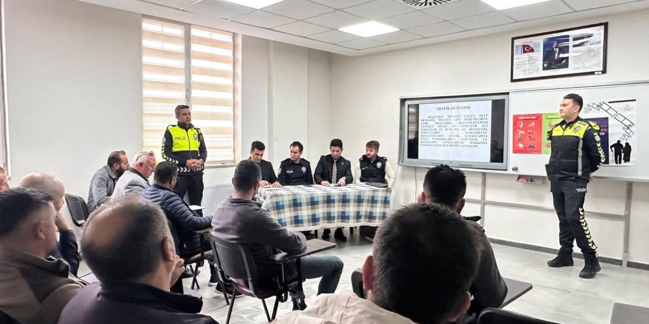Sivas'ta servis şoförleri masaya çağrıldı!
