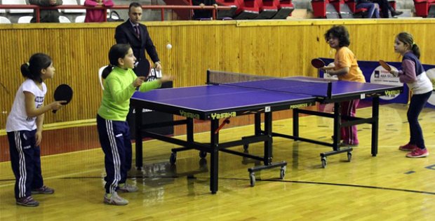 Minikler Masa Tenisinde Heyecan Sona Erdi