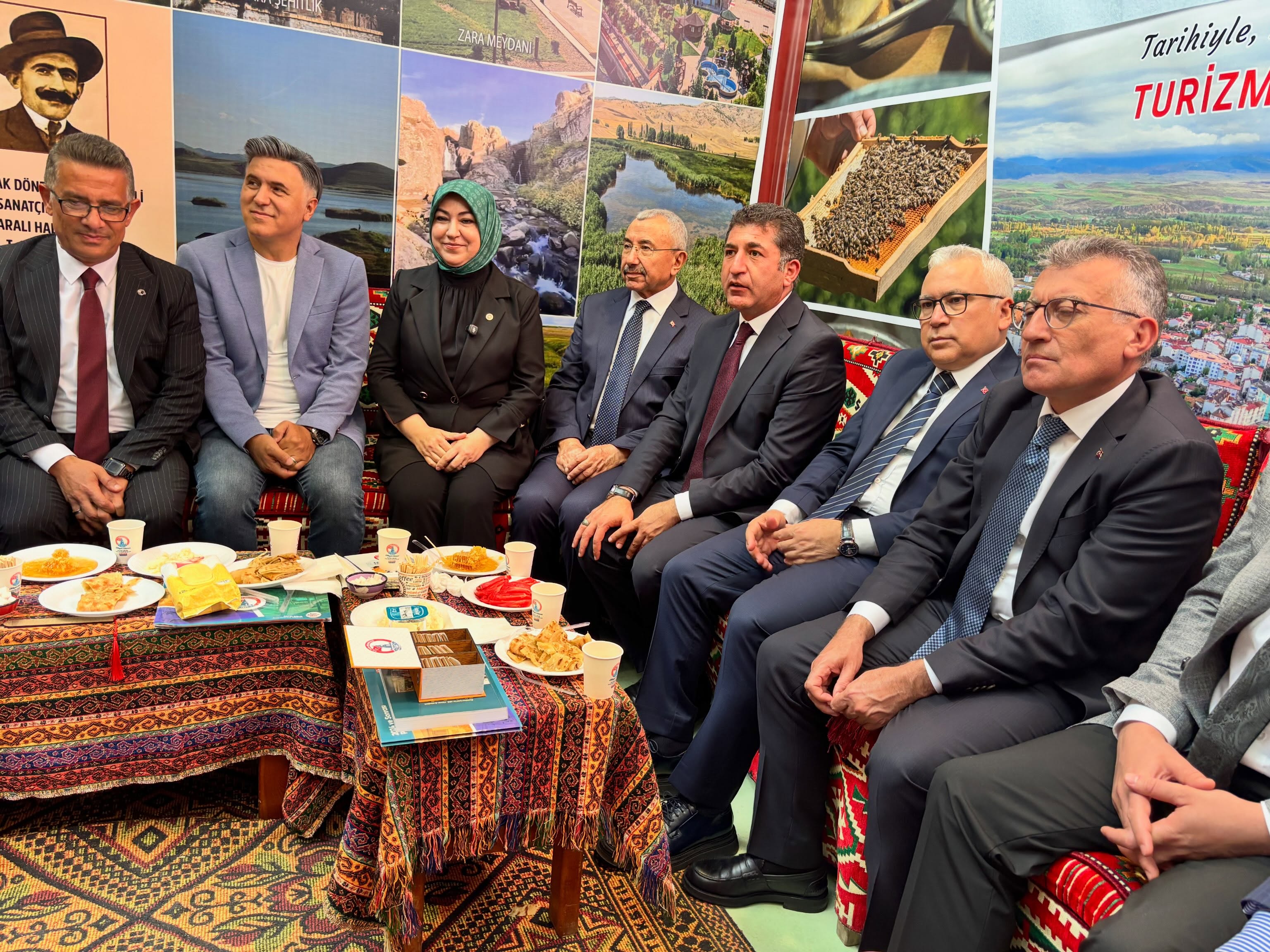 İstanbul Sivas Tanıtım Günleri’nde Zara standına üst düzey ziyaret