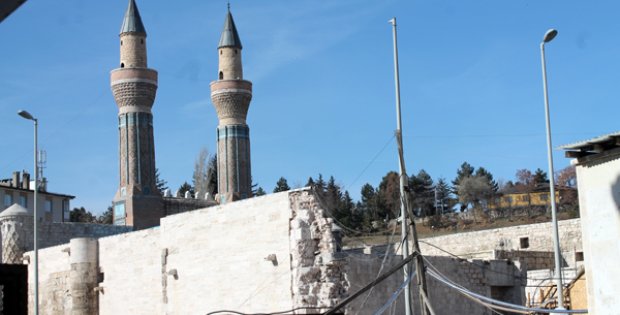 Proje Dışında Bir Çalışma Yok