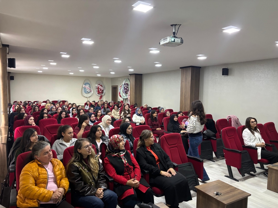 Ebelik öğrencileri deneyimlerini anlattı