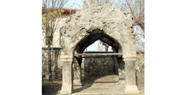 İncili Hanım´a Kim Sahip Çıkacak