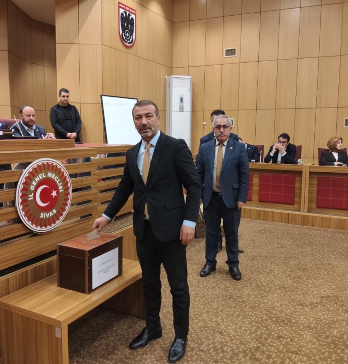 İl Genel Meclisi’nde 1. Başkan Vekili İlyas Vahapoğlu oldu
