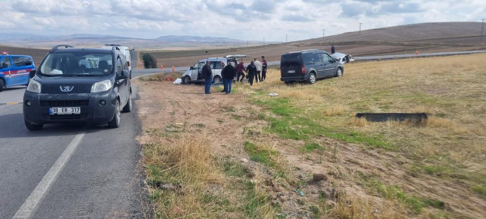 Sivas-Kayseri Yolunda Kaza! 1 Kişi Hayatını Kaybetti!