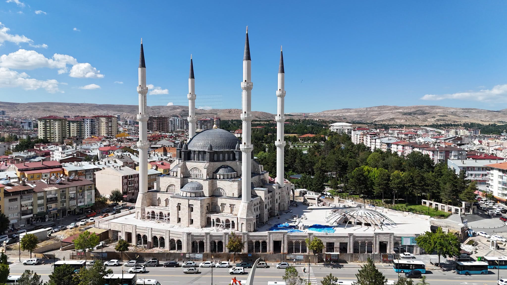 Merkez Camii ve Külliyesi'nde hedef 2027