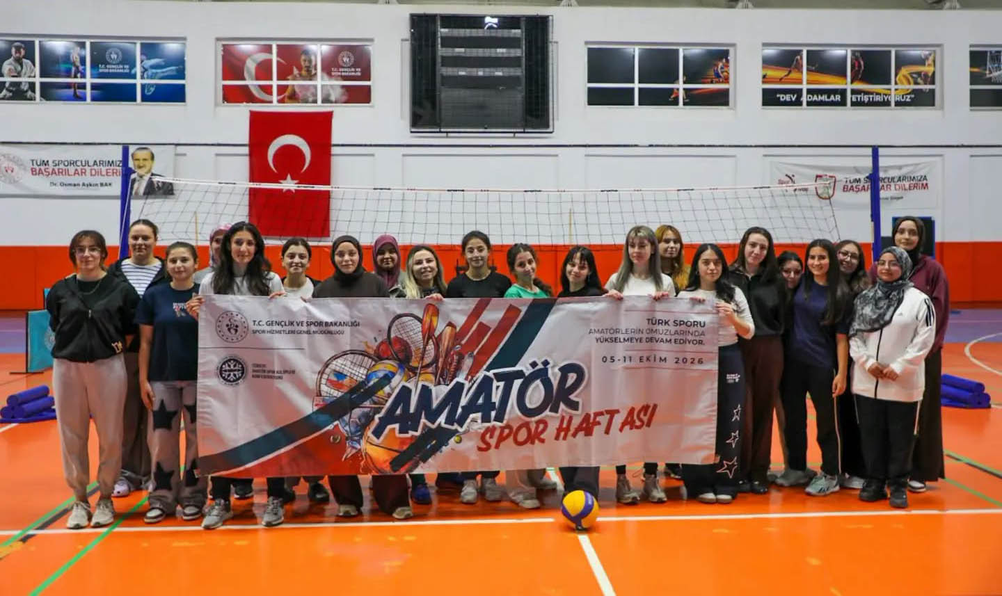 Sivas’ta yurtlarda spor şöleni düzenlendi