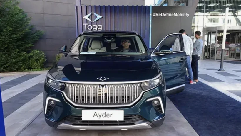 TOGG’un Ayder Yeşili T10F Modeli Rize’de Sergileniyor! Yeni Rengiyle Dikkat Çekiyor!