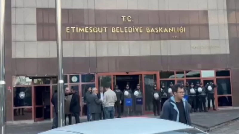 Etimesgut Belediyesi'ne İkinci Dalga Operasyon!