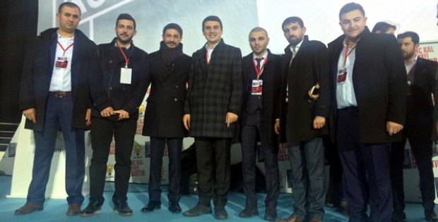 Gençlik Siyasetinde Özdemir Gururu