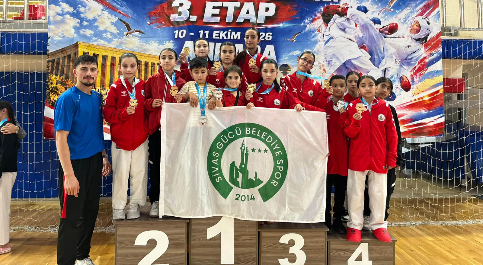 Sivaslı karateciler Ankara’yı salladı!