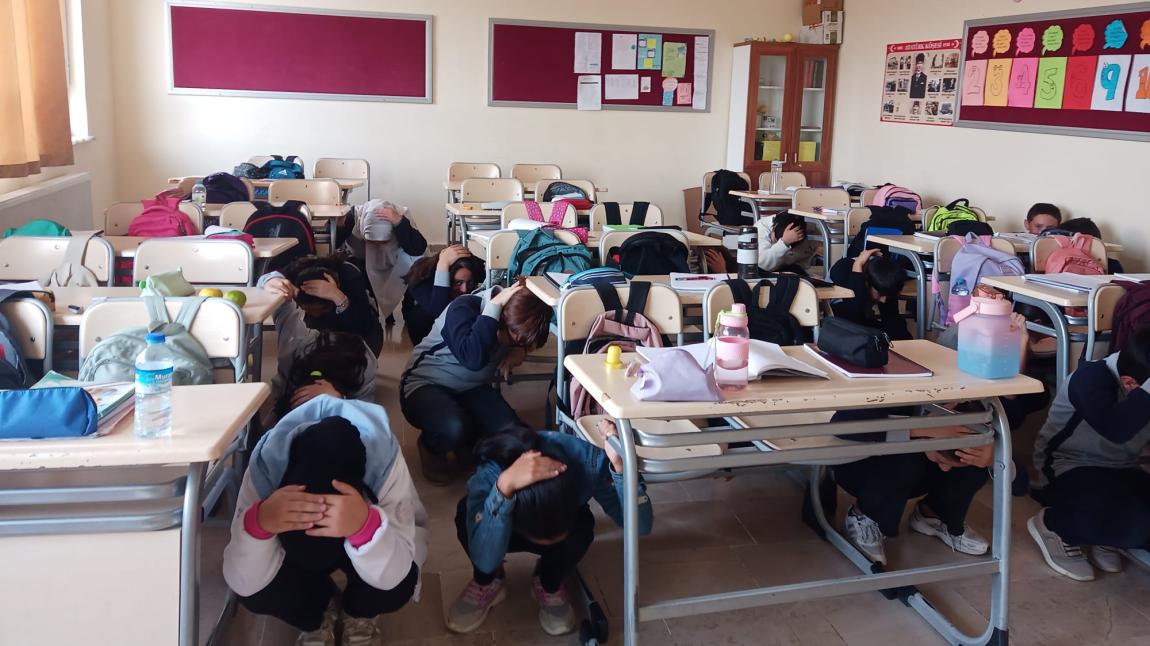 Ulaş'ta deprem tatbikatı yapıldı