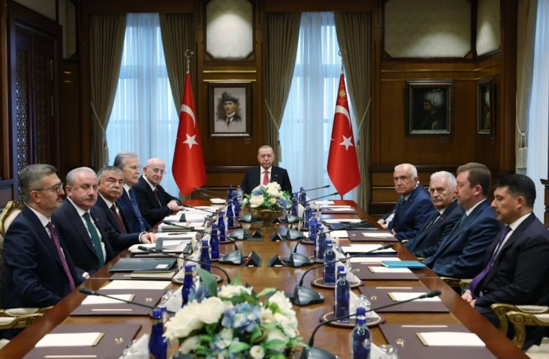 Cumhurbaşkanı Erdoğan Başkanlığında Kritik Toplantı! İsmet Yılmaz'da Katıldı!