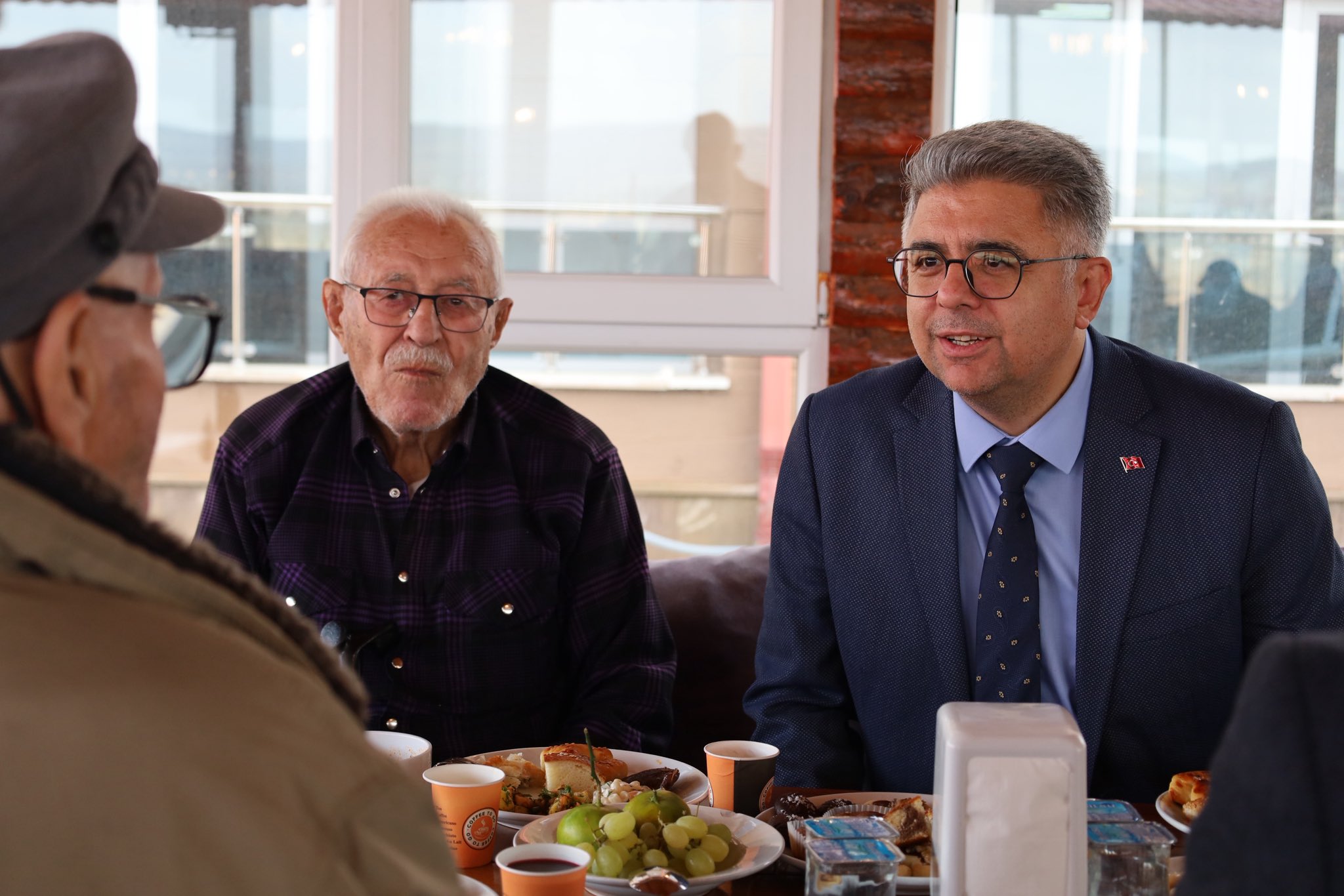 Sivas'ta Gönüller Bir Oldu! Huzurevi Sakinlerine Anlamlı Sürpriz!