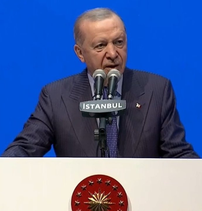 Cumhurbaşkanı Erdoğan: "Fon sorunu kontrol altına alındı"