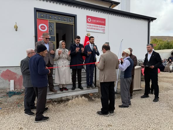 Gürün'de İlhan Kayapınar Koca Camii dualarla ibadete açıldı