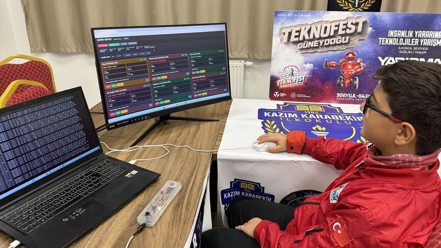 Minik mucitlerden madencilerin hayatını koruyacak bileklik