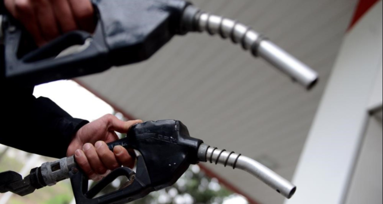 Benzine 4 lira 30 kuruş indirim geldi