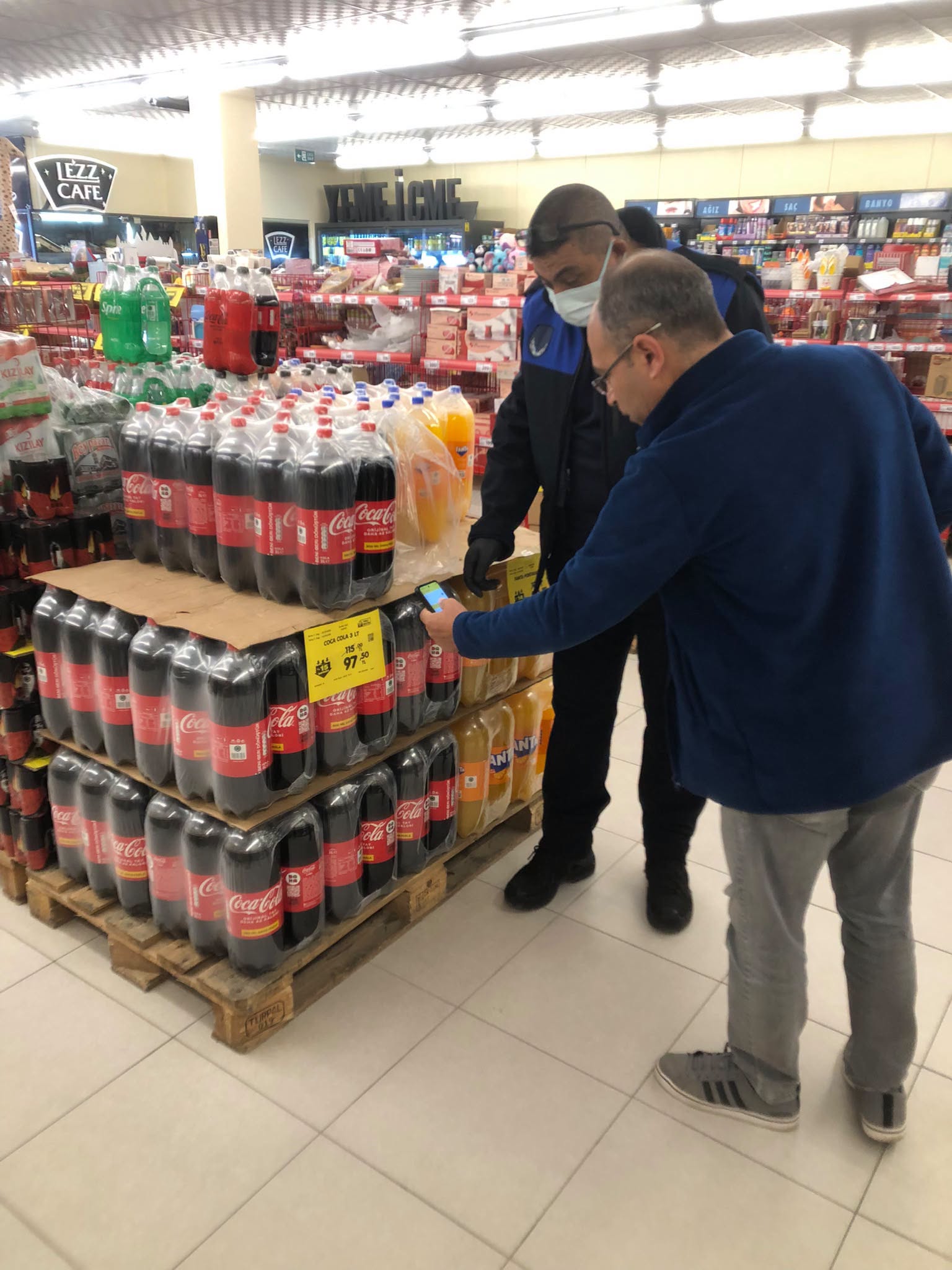 Sivas'ta fiyat etiketi ve tarihi geçmiş ürün avı başladı!