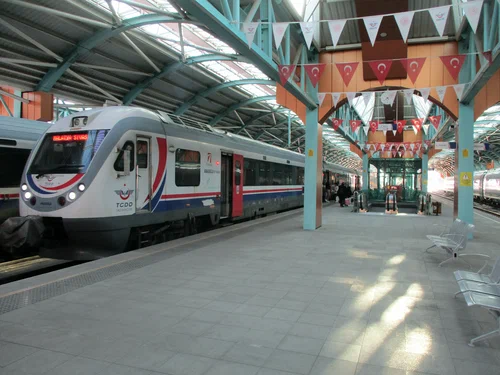 TCDD KPSS şartı olmadan 166 işçi alacak: Sivas dahil il il tam kontenjan listesi belli oldu