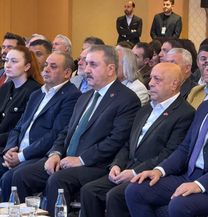 "Asgari ücretli niye altı ayda bir enflasyon farkı almıyor"