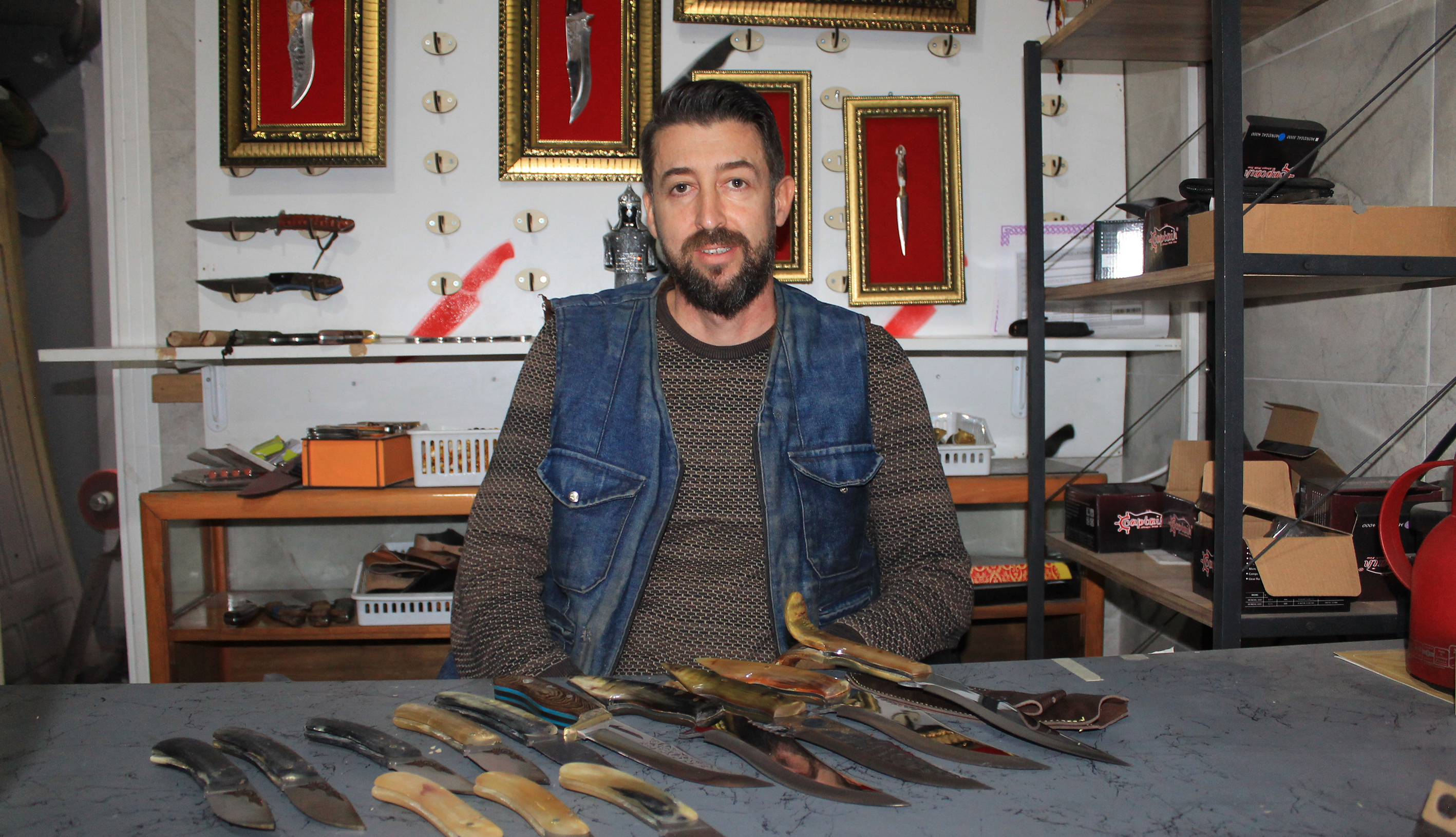Sivas’ta bıçağa sanat katıyor