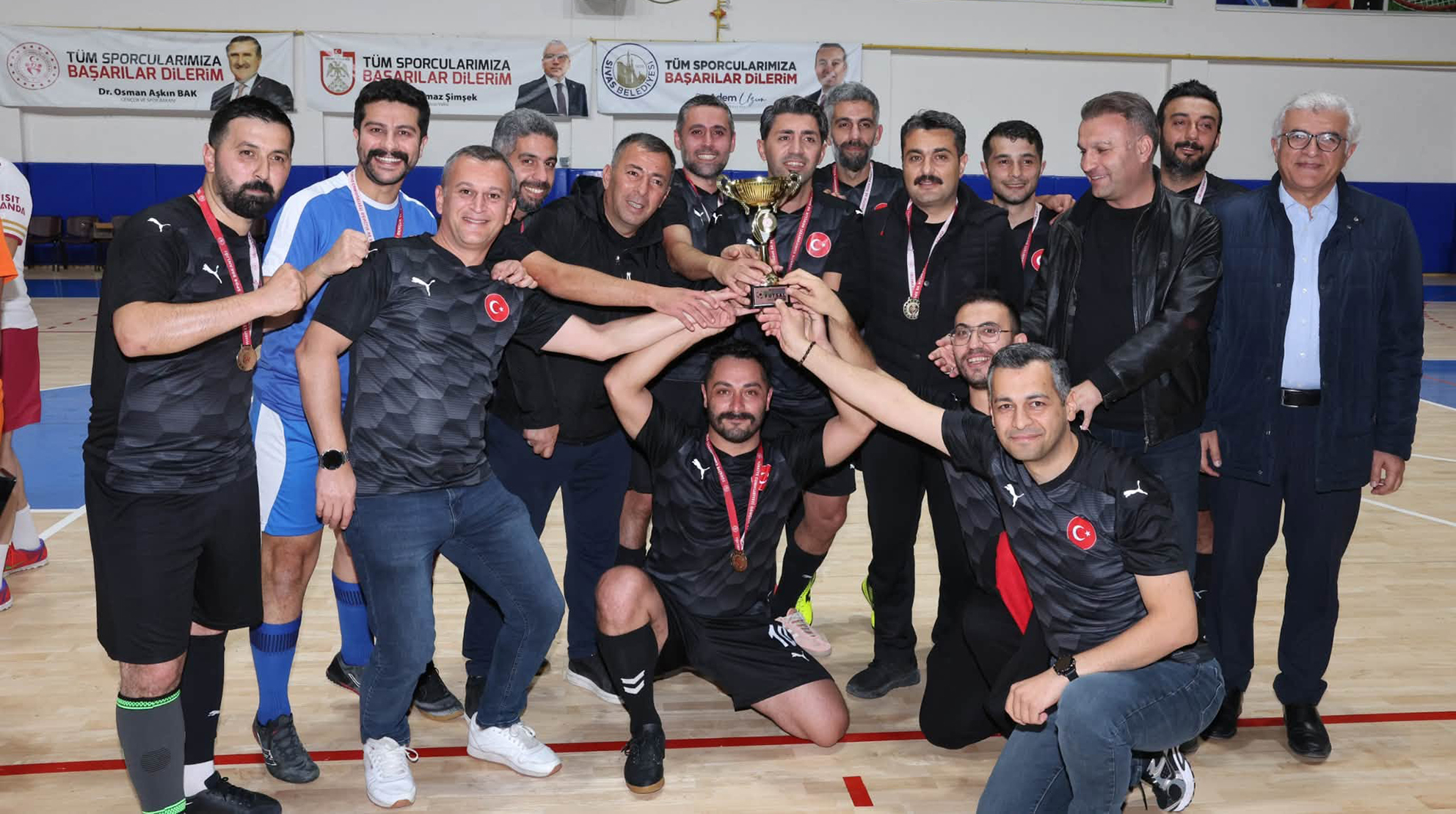 Futsal şampiyonu milli eğitim oldu