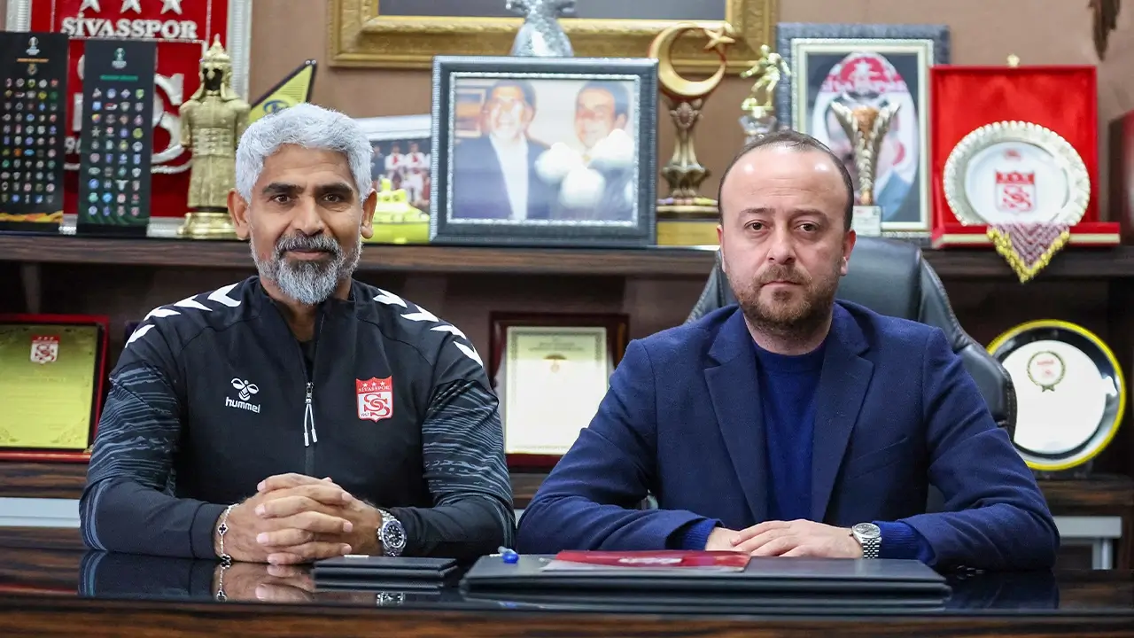 Sivasspor'da 4-0'lık mağlubiyet sonrası taraftarlardan istifa çağrısı