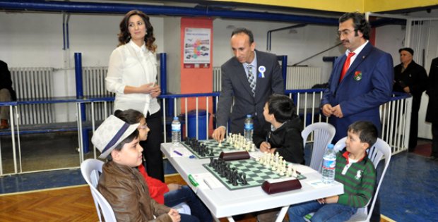 Antrenörlük Semineri Devam Ediyor