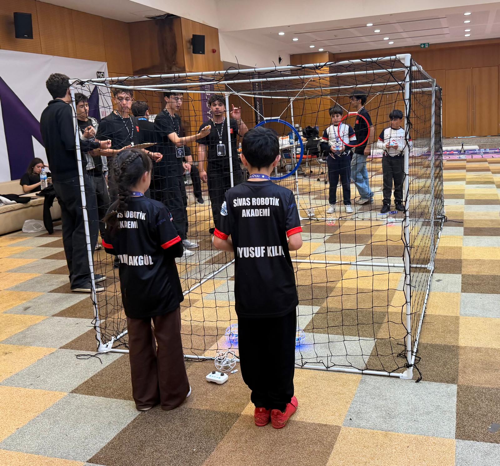 Sivas Robotik Akademi İstanbul’dan 9 kupayla döndü