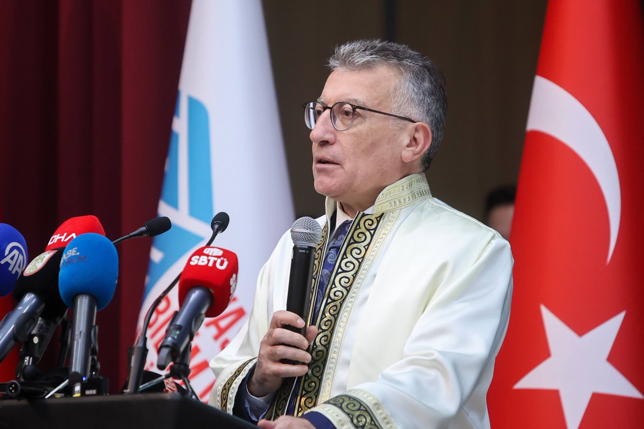 Güler açıkladı: “2 trilyon dolarımız heba edildi”