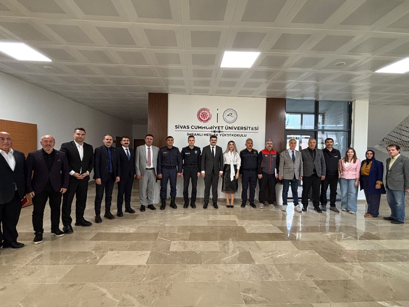 12 bin 242 öğrenci başvurdu, bin 827 kişi alınacak