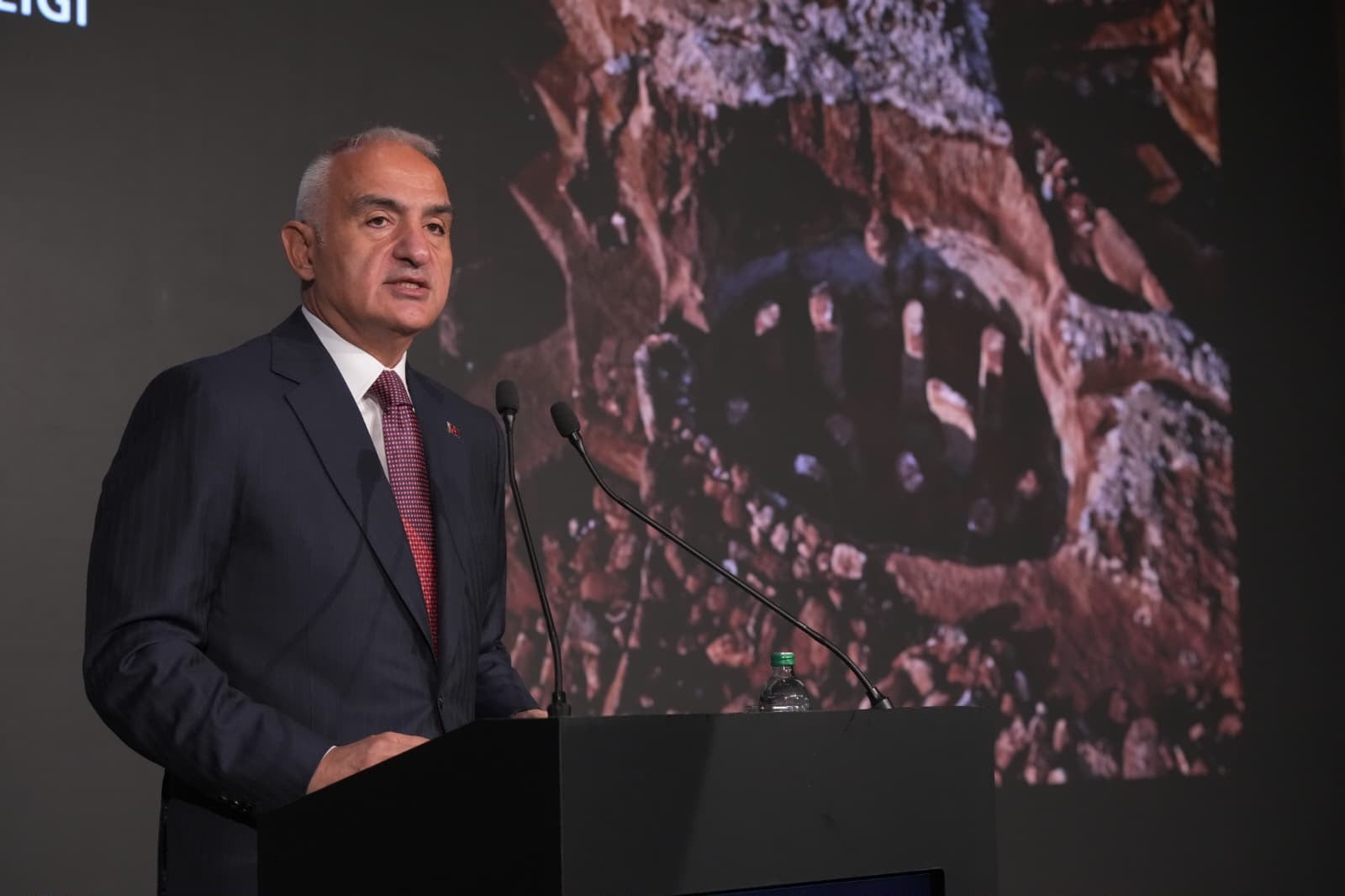 Türkiye'nin turizm geliri 51 milyar 278 milyon dolara ulaştı