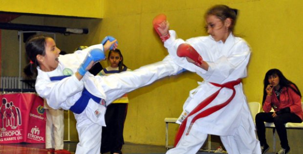A Grubunda İlk Yarı Bitiyor