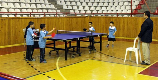 Masa Tenisinde Çiftler Müsabakaları Bugün