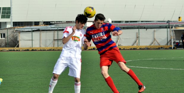 4 Eylülspor Hakem Engeline Takıldı
