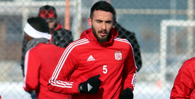 Yeni Transfer Emre Öztürk: Ligde Kalacağız