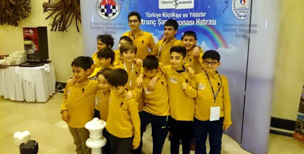Satrançta Sivas´tan Milli Takıma 2 Sporcu