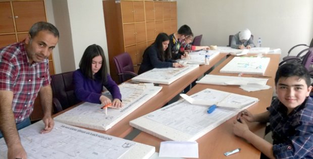 Model Uçaklar Görücüye Çıkıyor