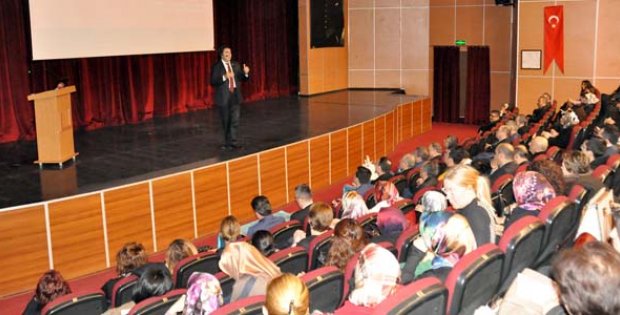 Danışman Öğretmen Semineri Verildi
